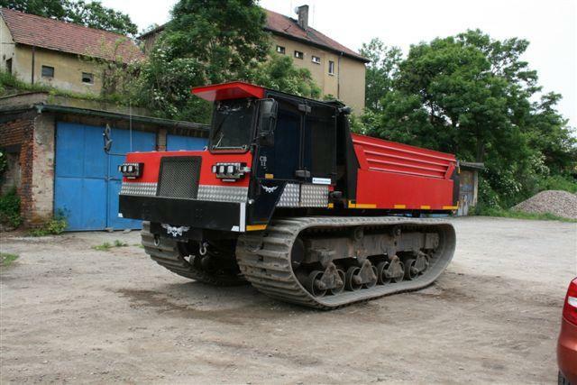HITACHI  110 - pásový dempr 
