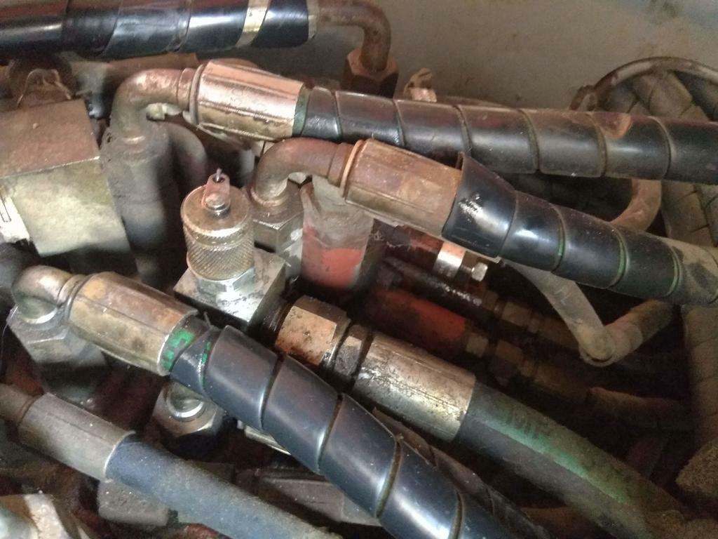 Re: Minibagr Yanmar B25V,  slabá otoč a radlice.