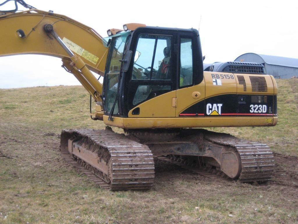 Motor HDI Mitsubishi cat 323 ,,šestihrnek"