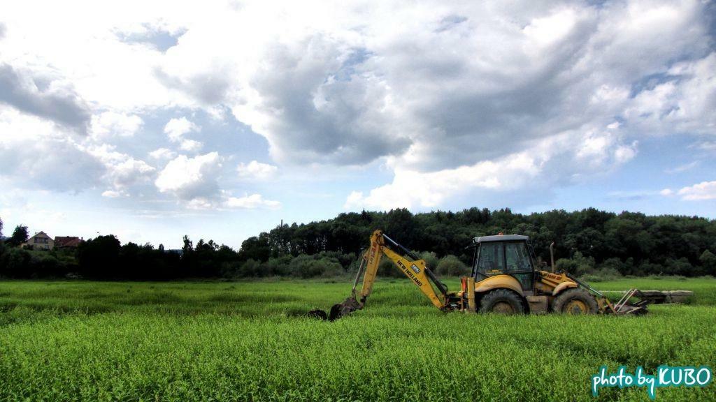 Re: New Holland LB115.B