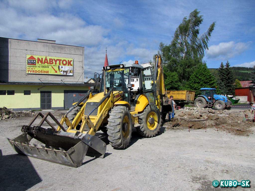 Re: New Holland LB115.B