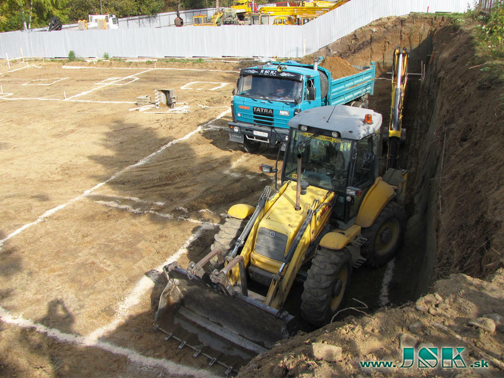 Re: New Holland LB115.B