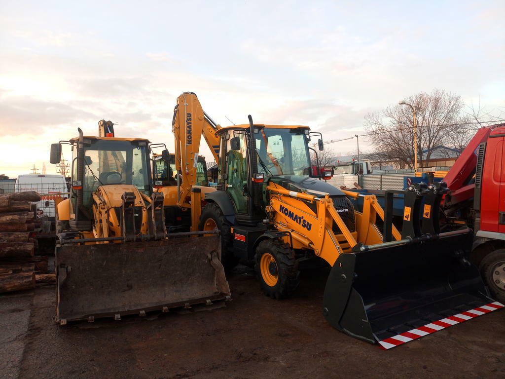 Re: Novy Komatsu 