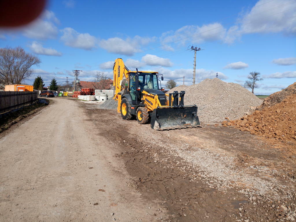 Re: Novy Komatsu 