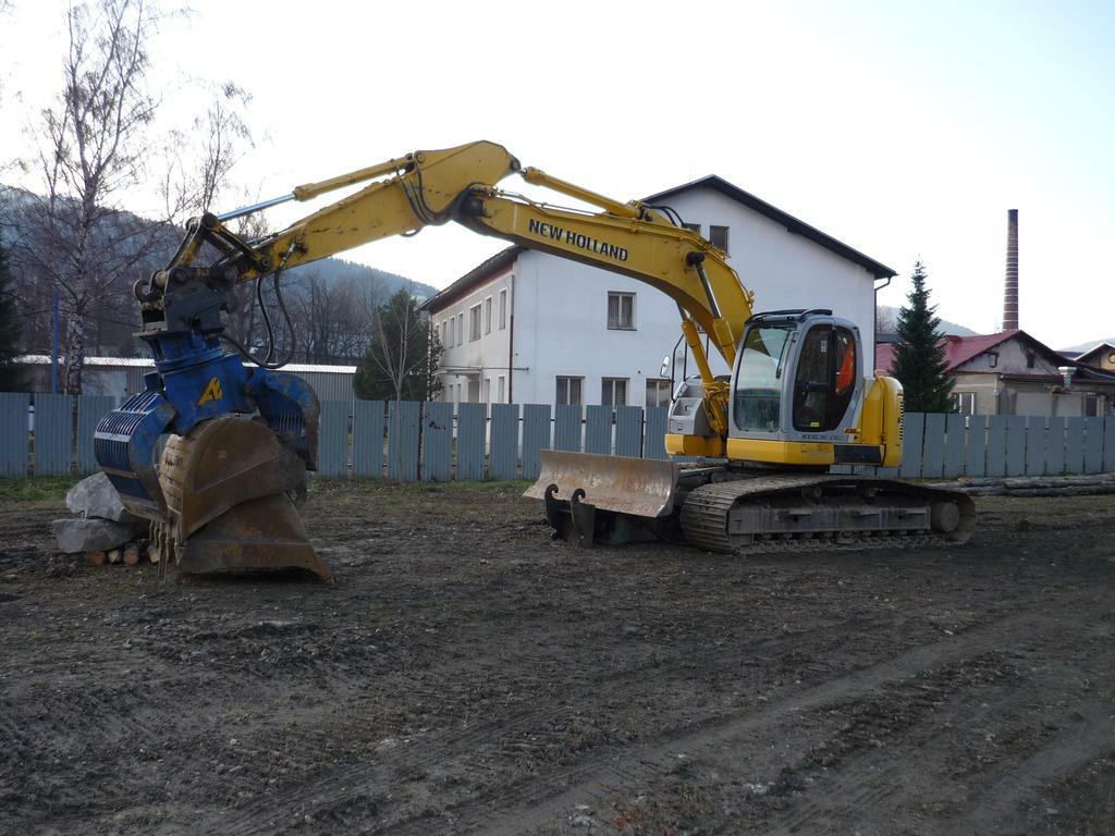 Re: Pásove a kolové bagry