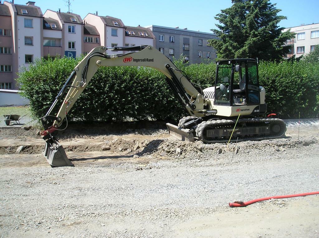 Re: Pásove a kolové bagry