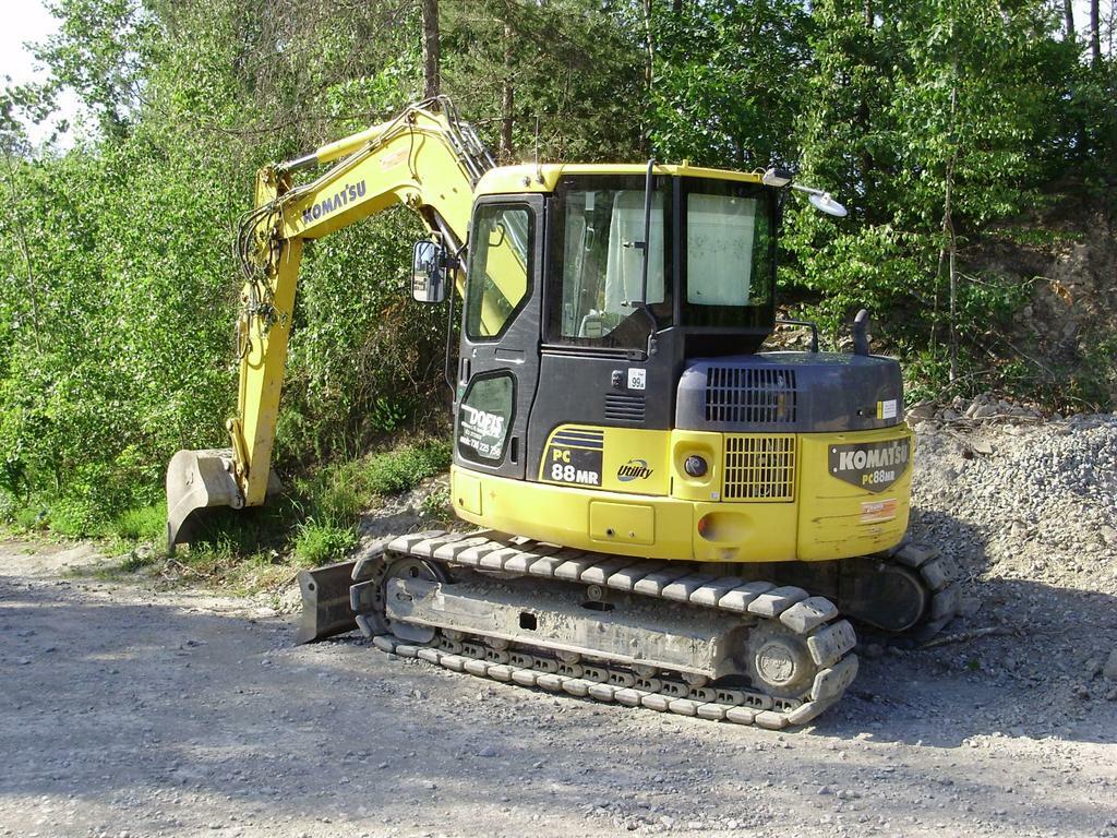 KOMATSU PC 88MR