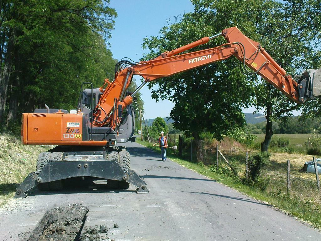HITACHI 130W