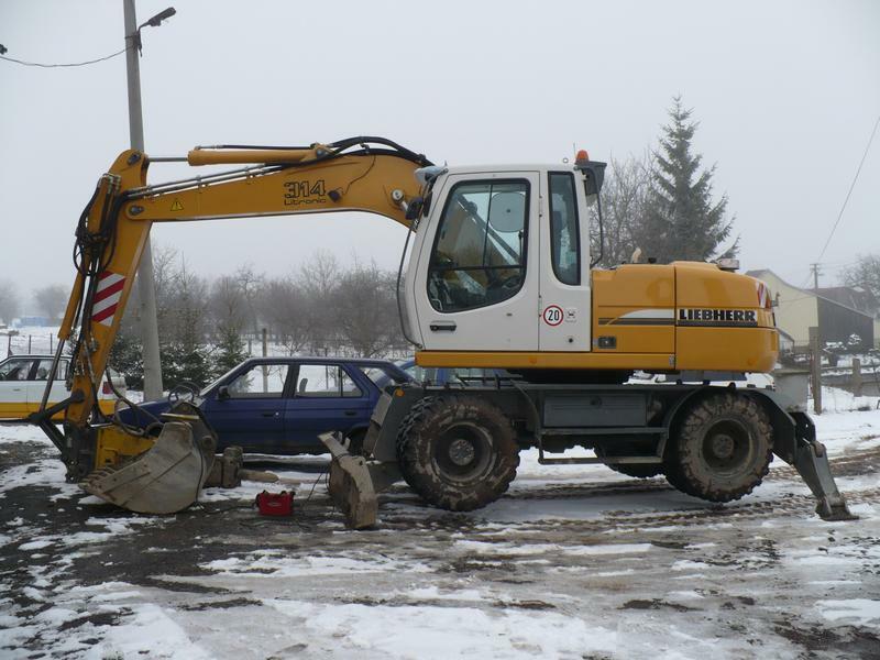 Re: Pásove a kolové bagry