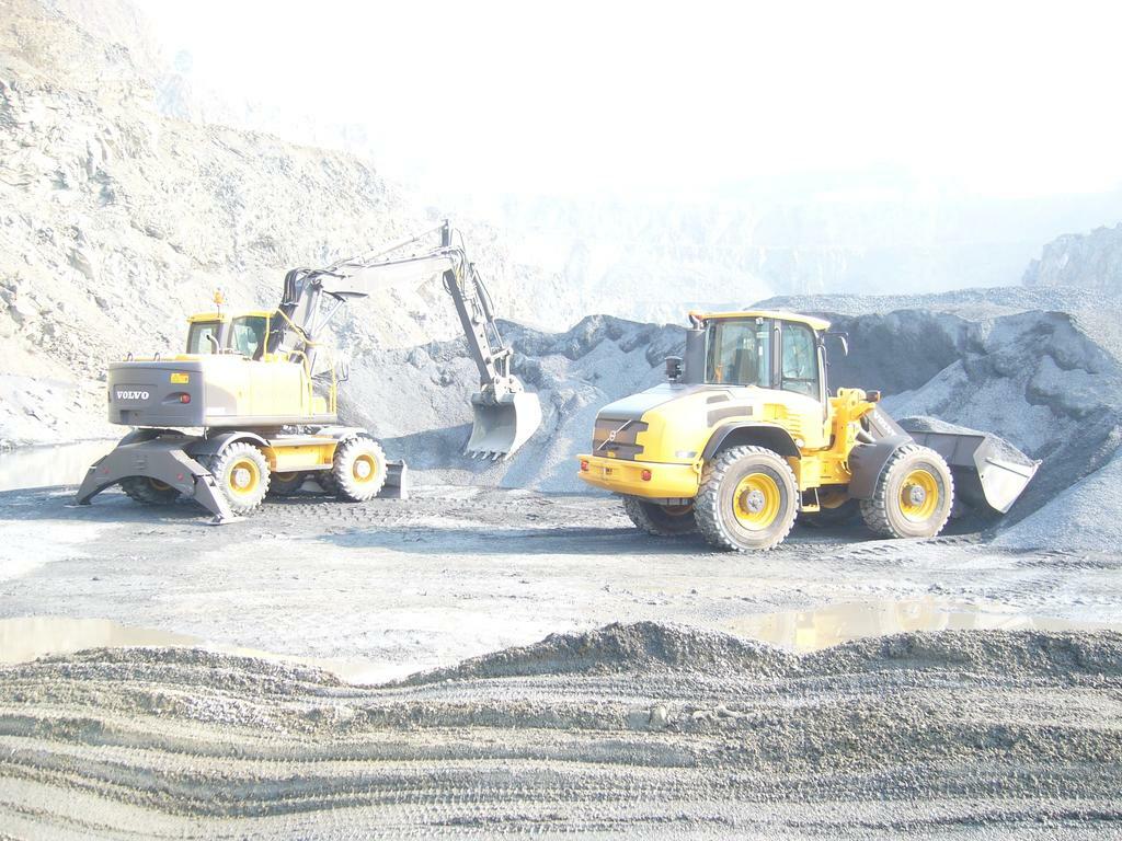 Re: Předváděčky 2009 ( komatsu,volvo,cat,liebherr)