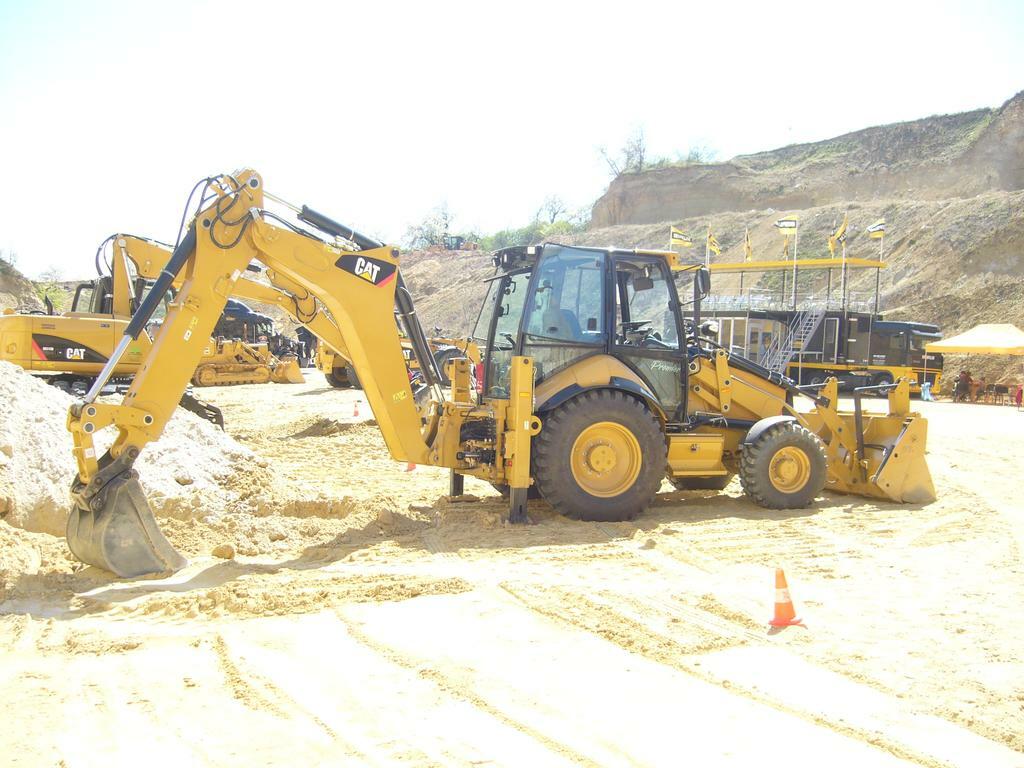Re: Předváděčky 2009 ( komatsu,volvo,cat,liebherr)