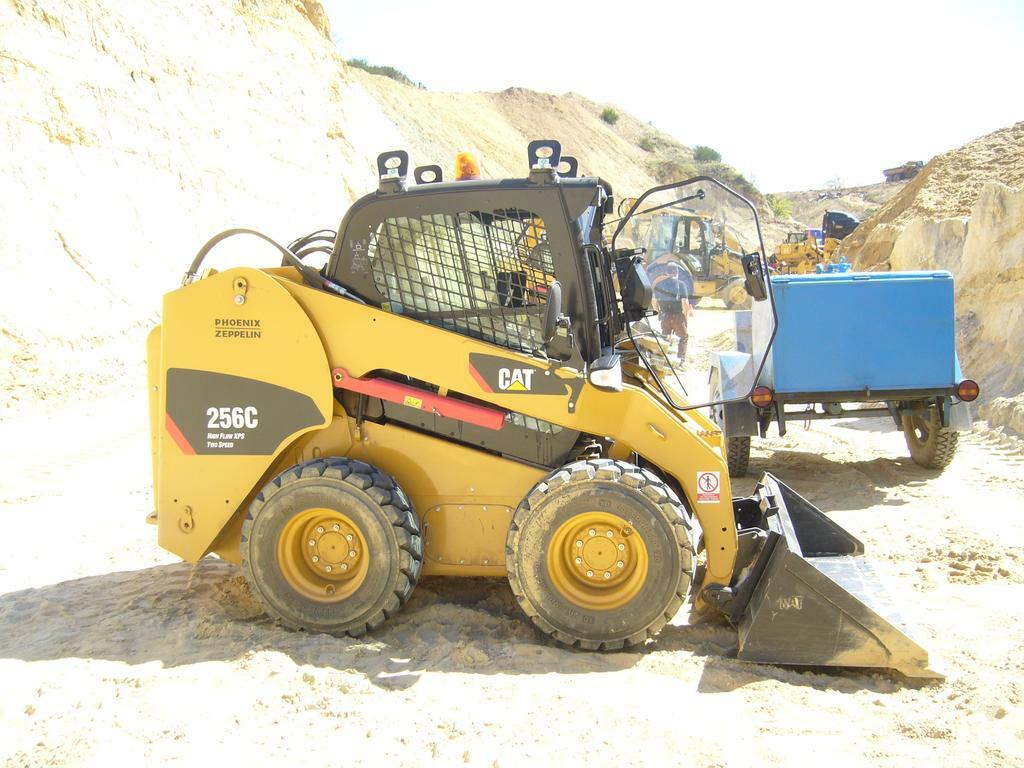 Re: Předváděčky 2009 ( komatsu,volvo,cat,liebherr)