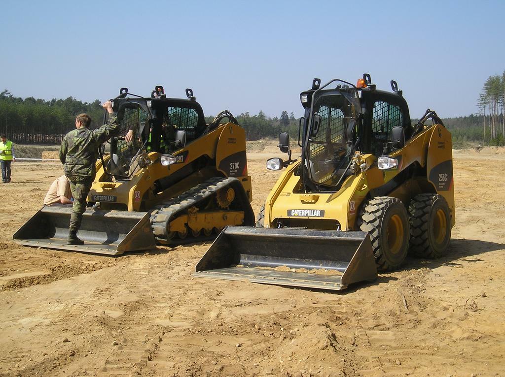 Re: Předváděčky 2009 ( komatsu,volvo,cat,liebherr)