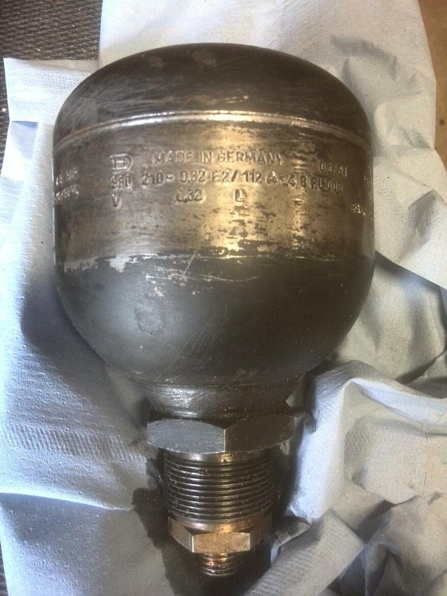 Re: Problém s hydraulikou Schaeff HR-12