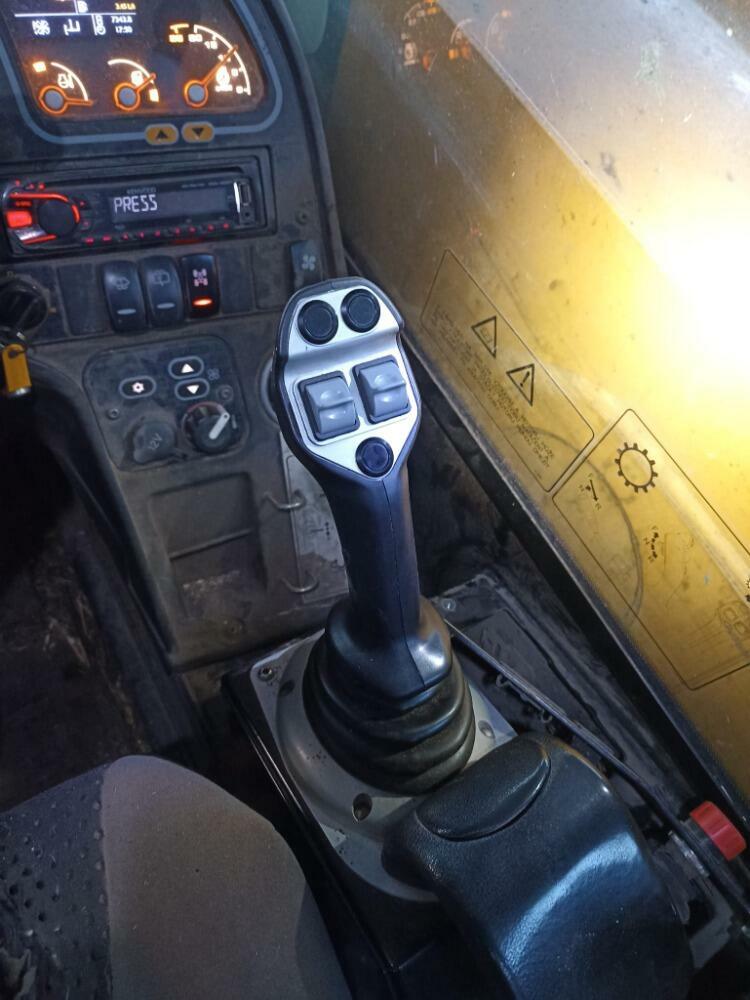 Renovace joysticků a jiné elektro opravy