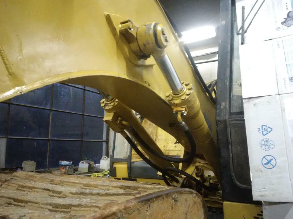 Re: Rozborka pístnic Liebherr