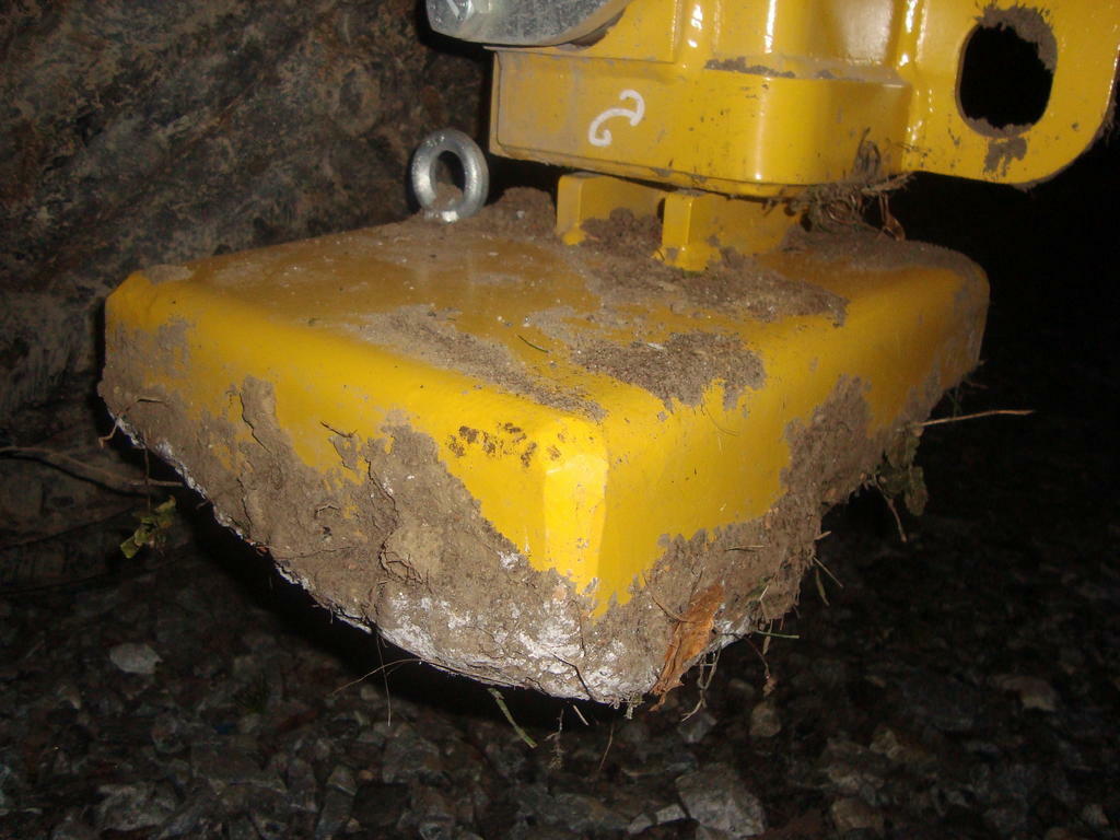 Re: stroje komatsu