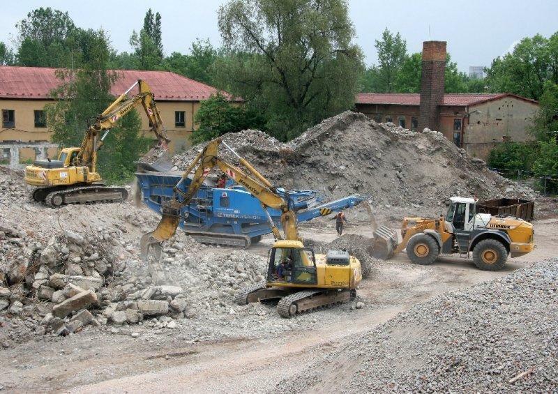 Re: stroje komatsu