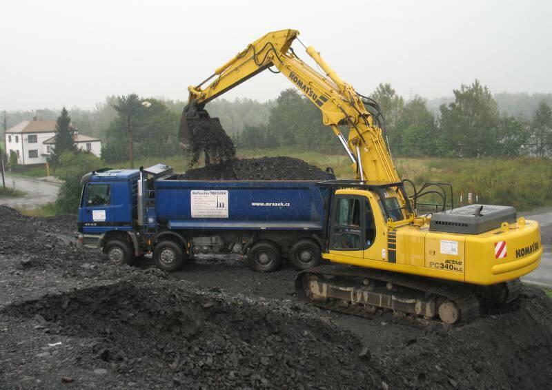 Re: stroje komatsu