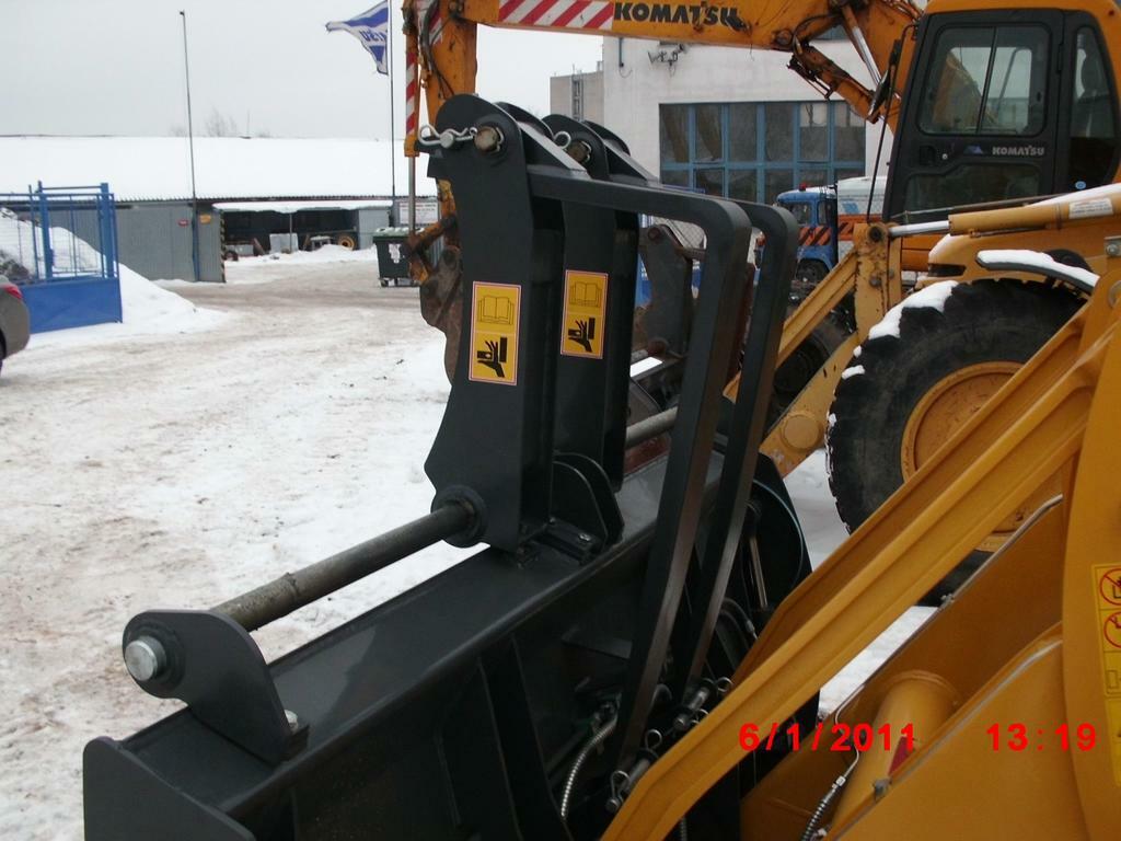 Re: stroje komatsu