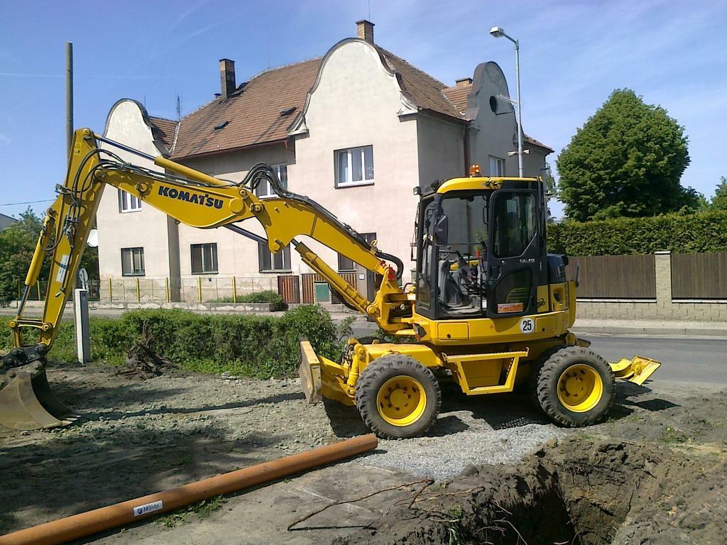 Re: Stroje komatsu