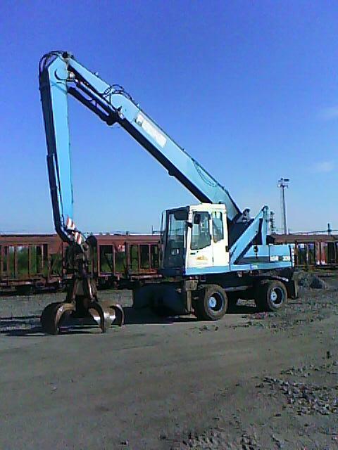 Fuchs 330 ,firma REZ Servis,Bohumín