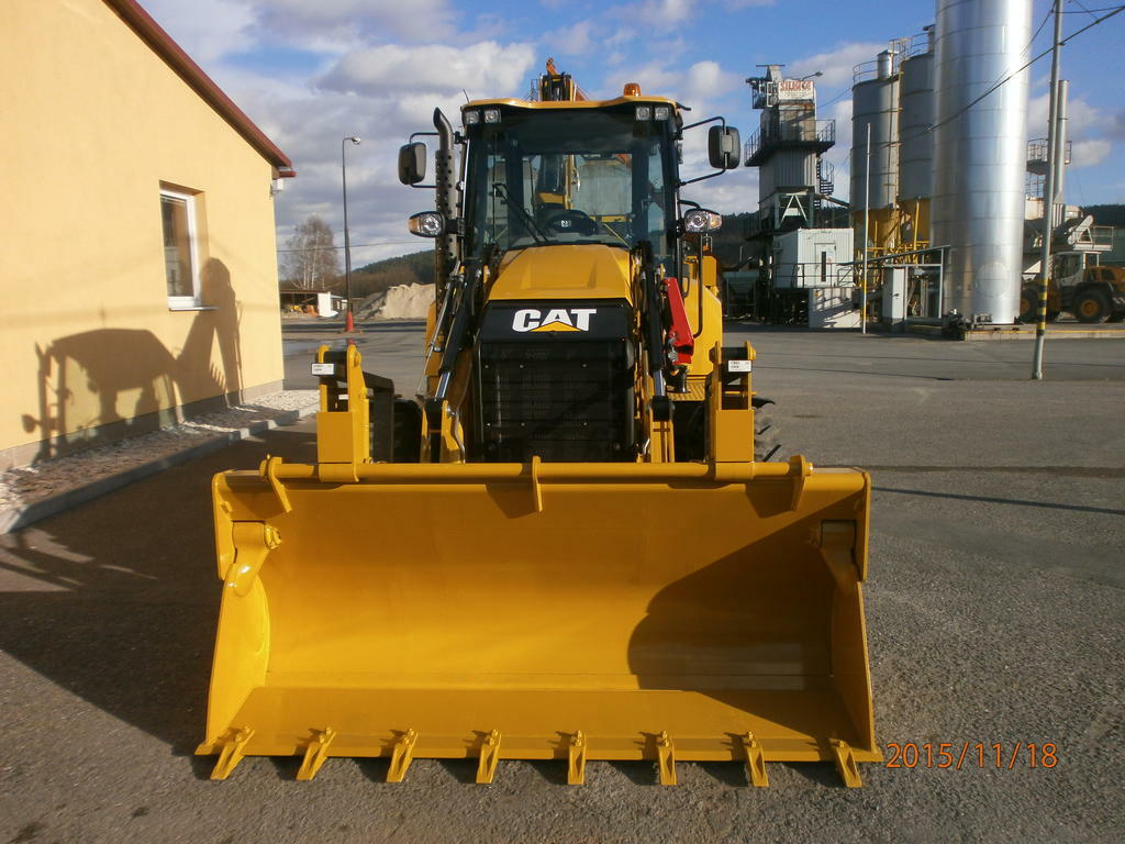 Re: Traktorbagr CAT