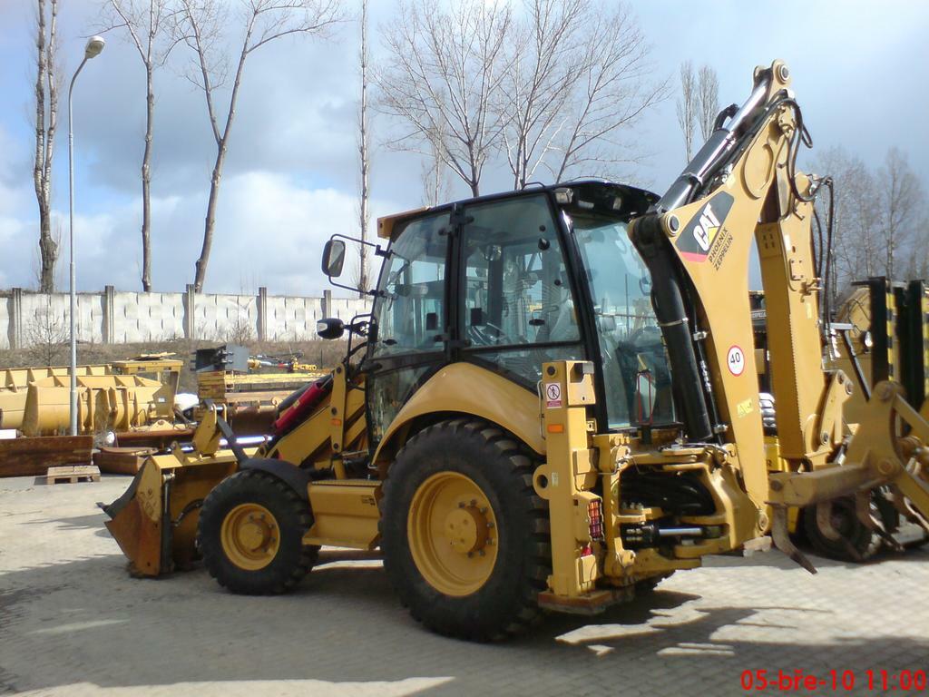 Re: Traktorbagr CAT