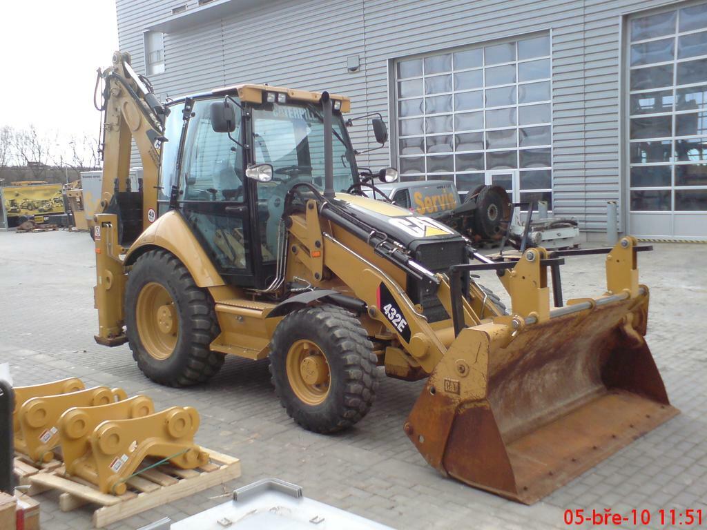 Re: Traktorbagr CAT