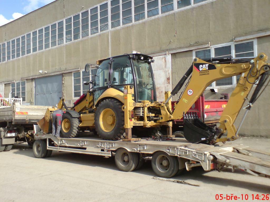Re: Traktorbagr CAT