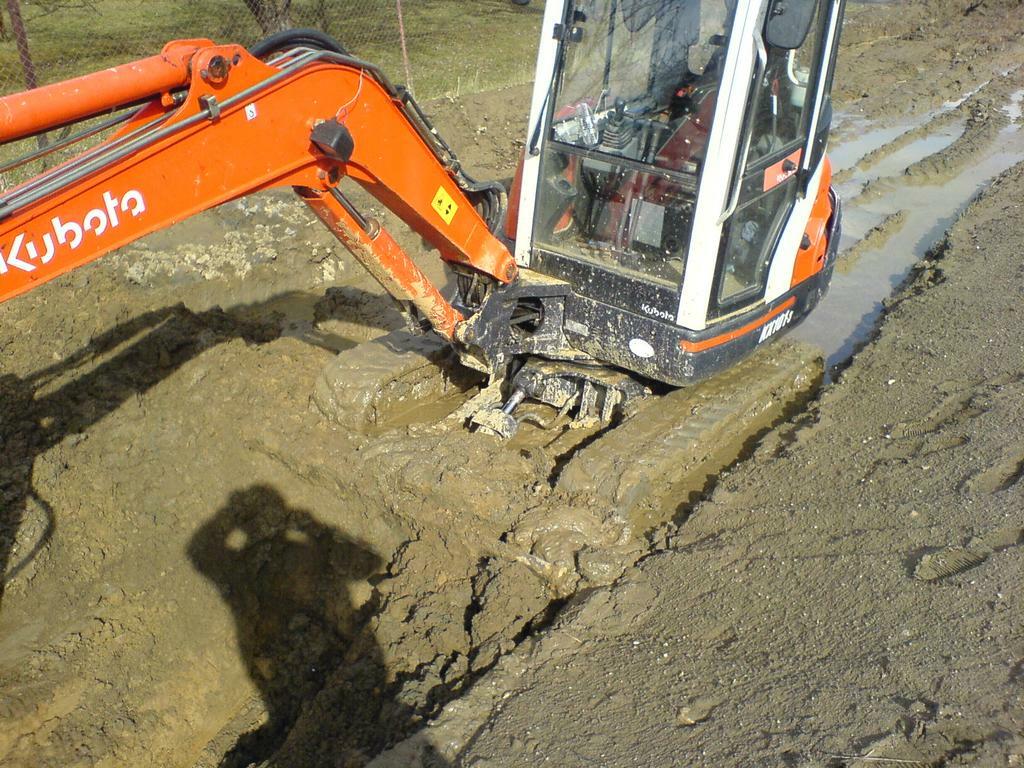 Kubota KX101-3  má 7800 Mth