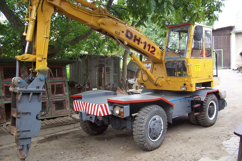 Re: kladivo  HRK 2001