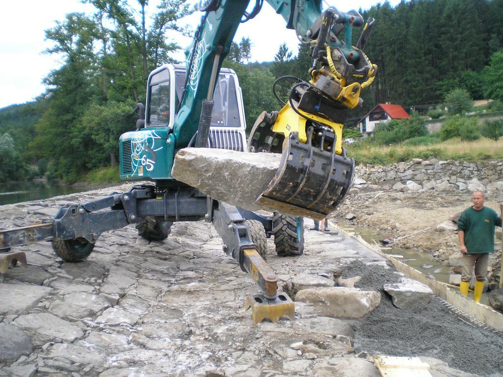 Euromach R65