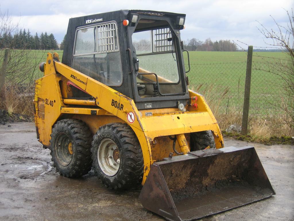 Re: Smykový nakladač Boar SL-40