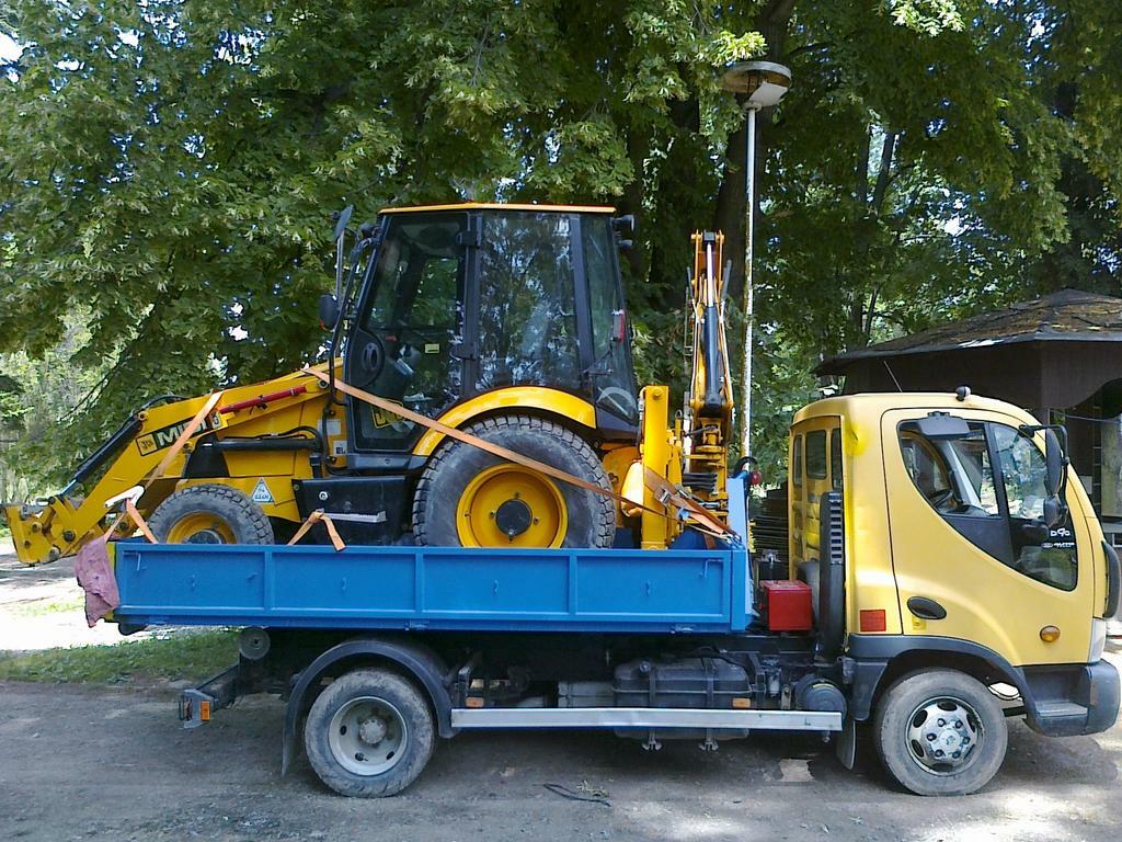 Re: Převoz minibagru cat 302.5c