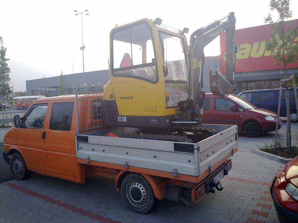 Re: Převoz minibagru cat 302.5c