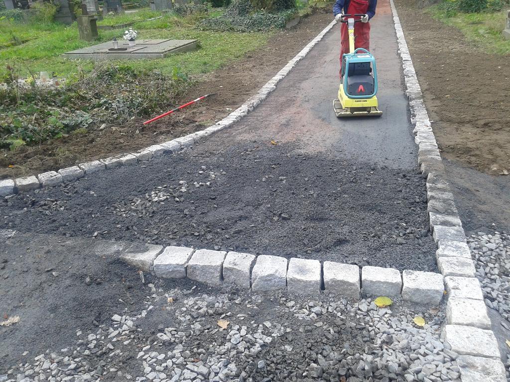 Vibrační deska APR 2620