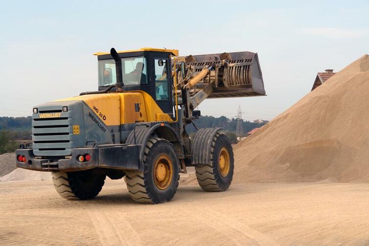 excavator-2436217