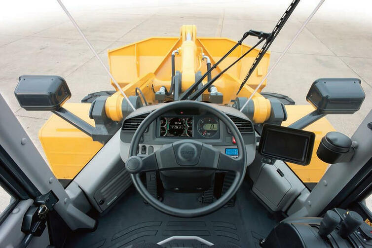 Palubní deska nakladače Komatsu WA470-7