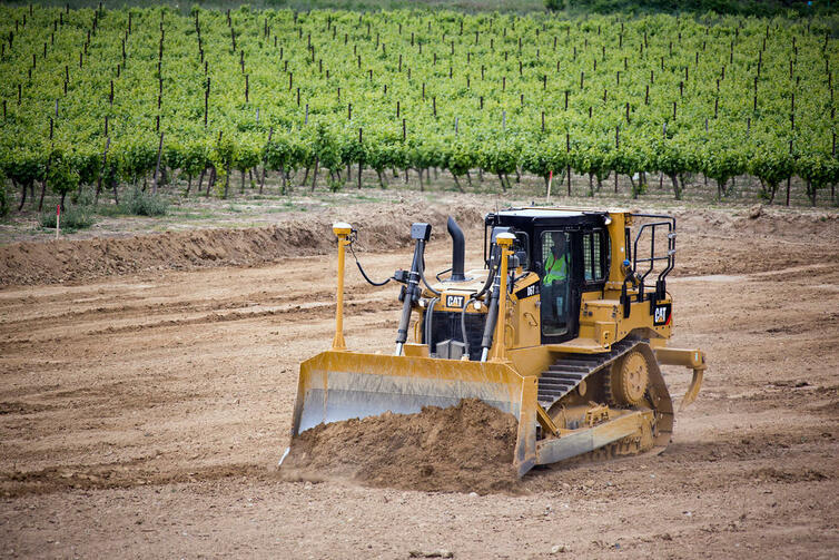 Dozer Caterpillar D6T XL