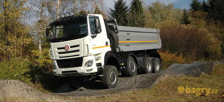 Sklápěč Tatra Phoenix Euro6 8x8