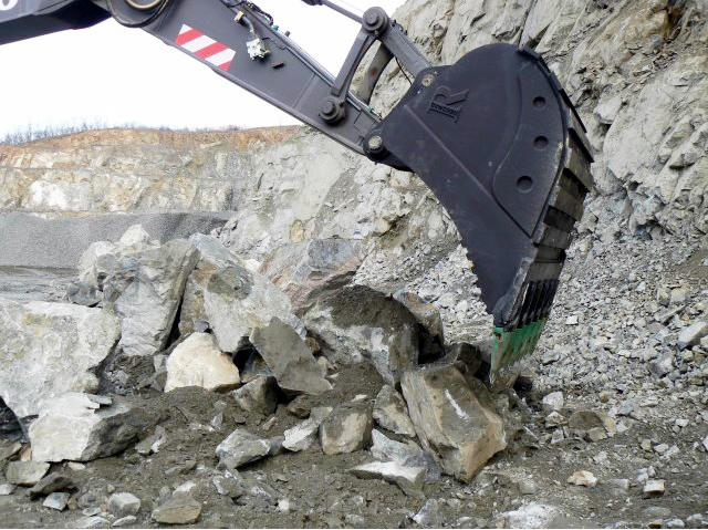 Akce firmy Renomag: Na zuby Esco Ultralok™ adapter zdarma