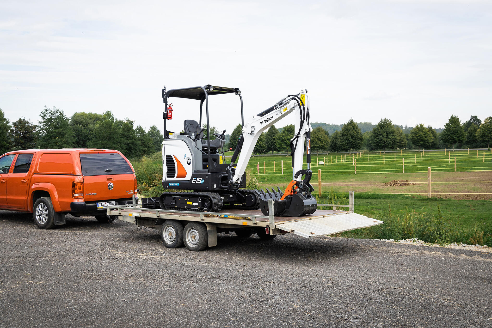 09. Bobcat E19e