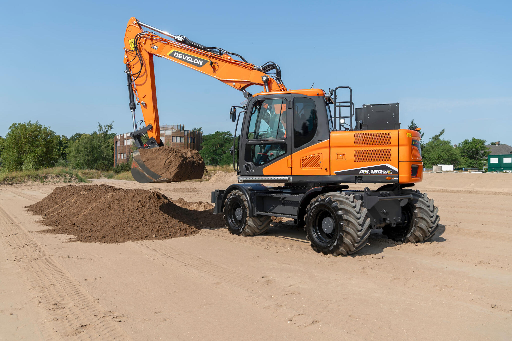 Develon-DX160WE-7