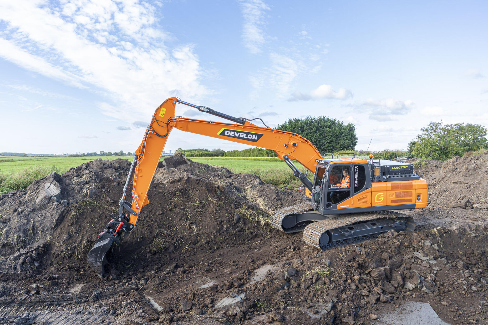 Develon_DX250LCE-7