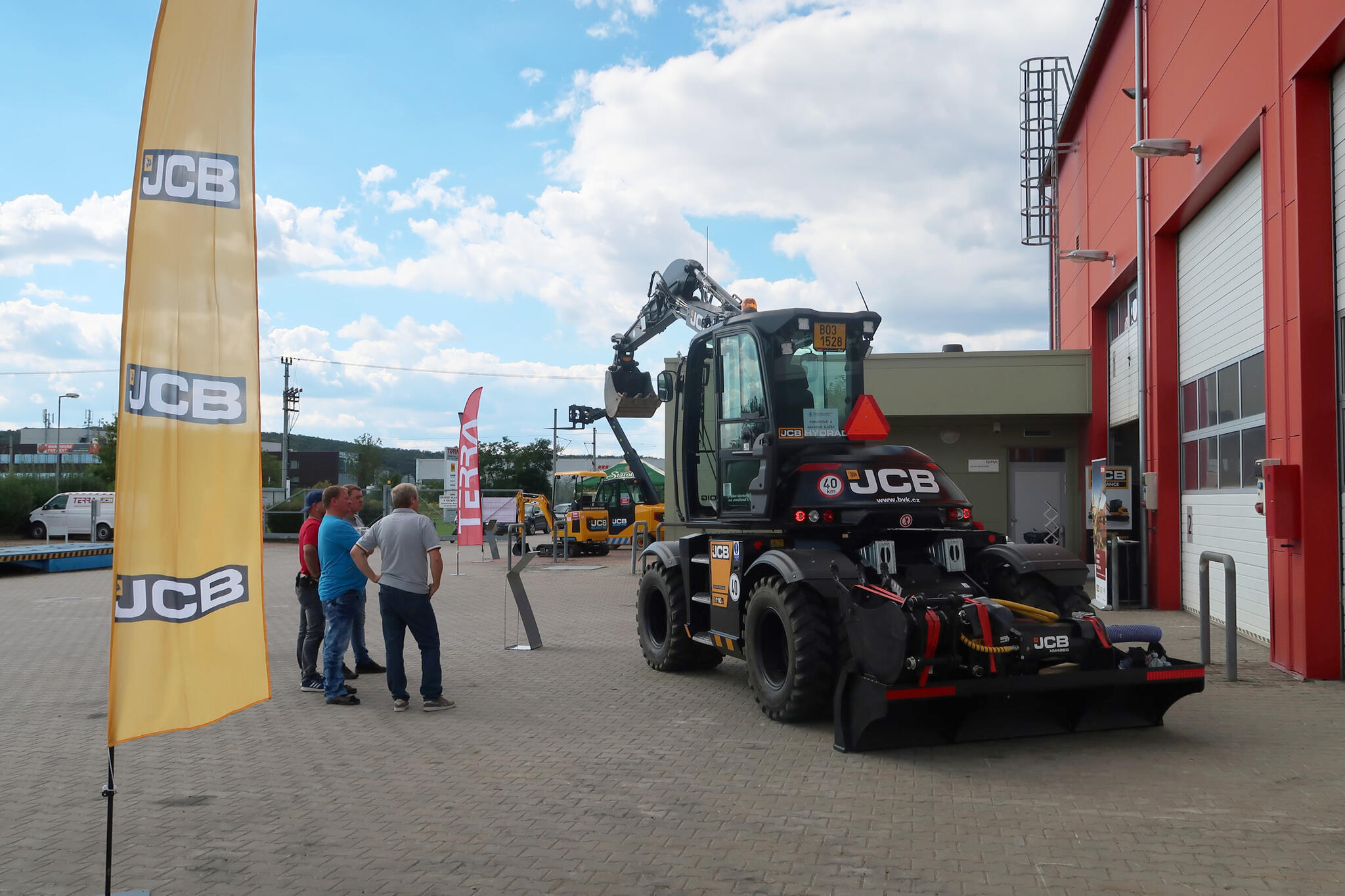 Kolové rypadlo JCB Hydradig HD110W