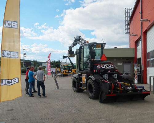 Kolové rypadlo JCB Hydradig HD110W