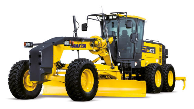Grejdr Komatsu GD675-6 se chlubí převodovkou s duálním režimem