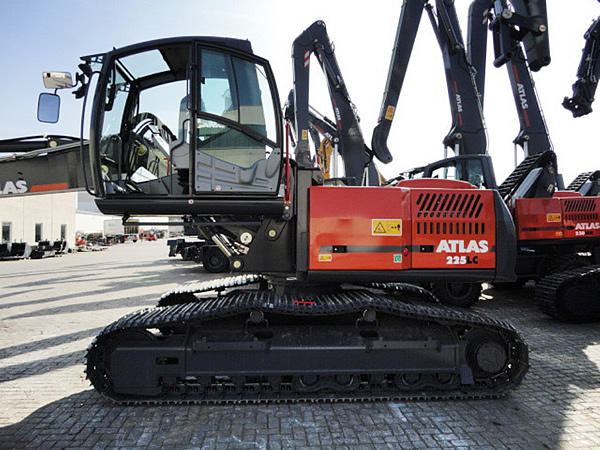 Hlavní novinky firmy Atlas Maschinen na výstavě Bauma 2013