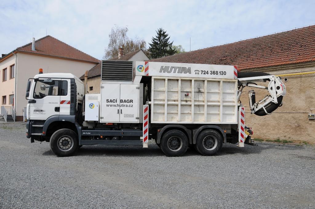 Hutira představila zákazníkům sací bagry v německé výrobě